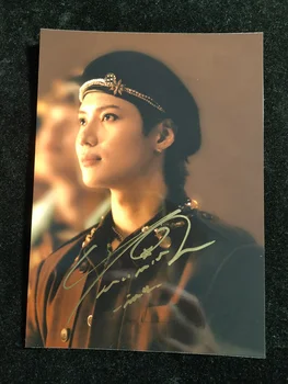 Фотография SHINEE SHINEE ТЭМИНА с автографом ATLANTIS autographs K-POP COLLECTON 5*7 112021B