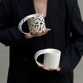 Скандинавская креативная Керамическая Кофейная кружка с большой ручкой, Винтажная Элегантная Кофейная чашка в крапинку, украшение для домашнего молока